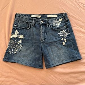 PILCRO / ANTHROPOLOGIE | embroidered and beaded jean shorts size 27